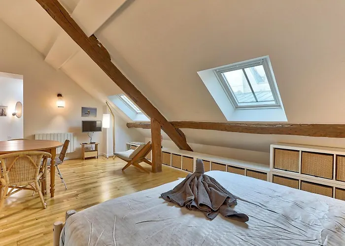 Duplex Lumineux & Calme - Le Marais Proche Metro 8 - Jungle Loft * Párizs