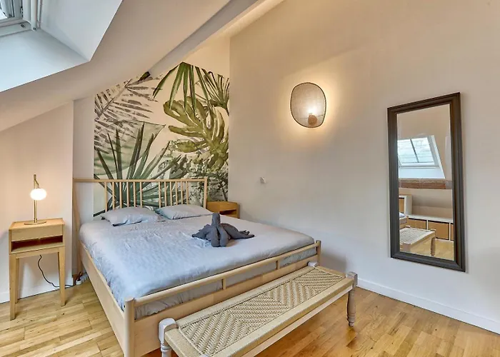 Duplex Lumineux & Calme - Le Marais Proche Metro 8 - Jungle Loft Apartman Párizs